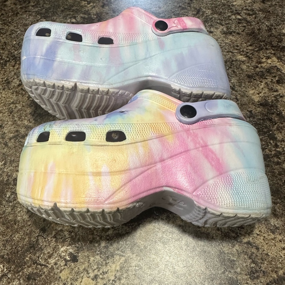 Women's Pastel Tie-Dye Clogs